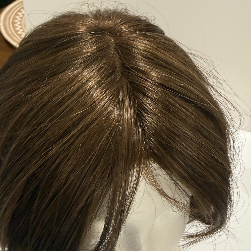 NWT Amelia Synthetic Wig Medium Golden Brown Shoulder Length Average Cap Natural - Picture 2 of 12